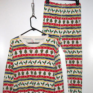 Hanna Andersson Christmas Tree Holly Pajama Set